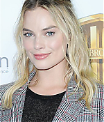 Filename=MQ_045.jpg
Filesize=50KiB
Dimensions=340x512
Date added=Jul 26, 2017 MQ_045.jpg