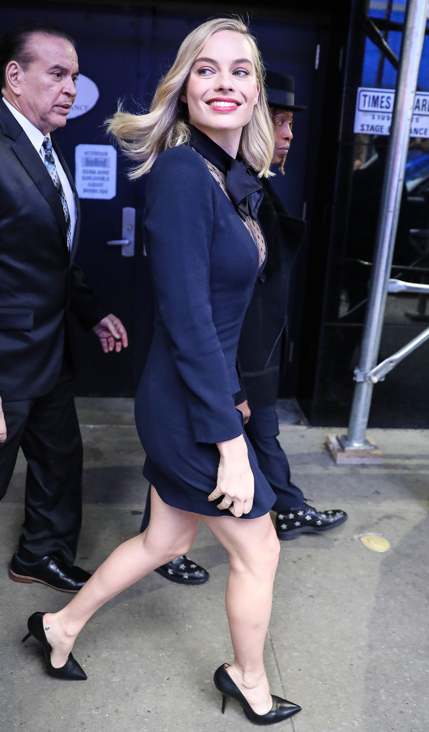 Nov 30 | ABC's 'Good Morning America' - Arrivals - 162 - Simply Margot