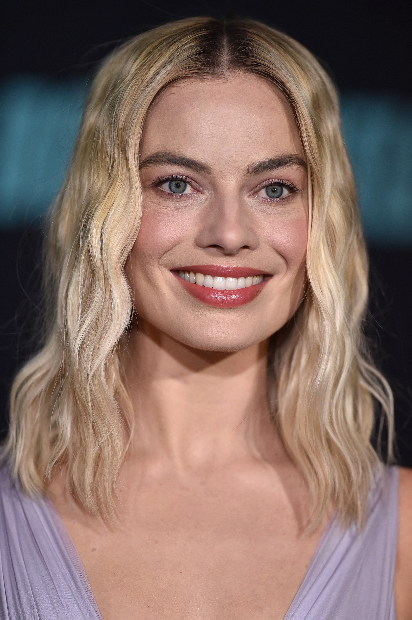 Dec 10 Bombshell Los Angeles Premiere 278 Simply Margot Robbie Margot